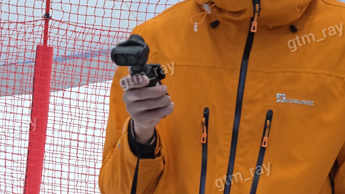DJI Osmo Pocket 4 Pro lộ ảnh trên tay thực tế, xác nhận có camera kép